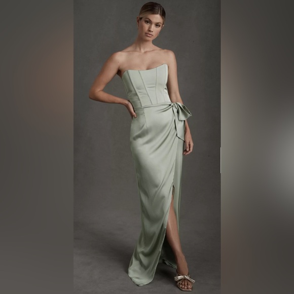 V. Chapman | Dresses | V Chapman Strapless Sage Green Dress | Poshmark